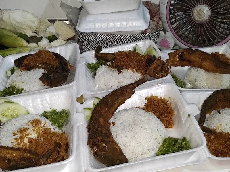 Ayam Penyet Sambal Ijo MADURA