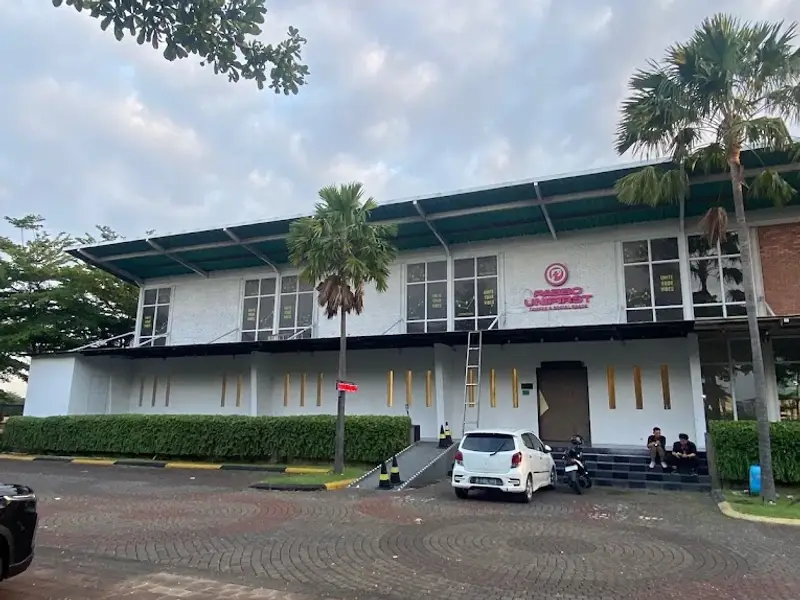 Pabbo Unifirst - Coffee & Social Space