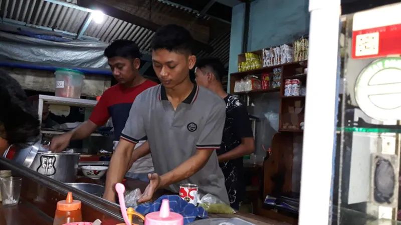 Warkop sragen asri kayu tinggi