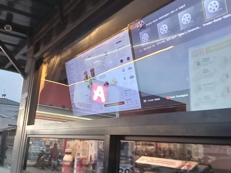 Kopi Kenangan - Alfamidi Penggilingan