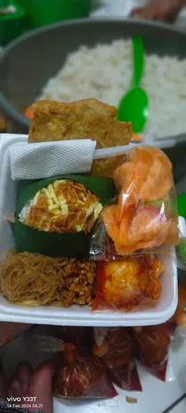 Nasi Uduk Ulam Betawi Bu Mumun