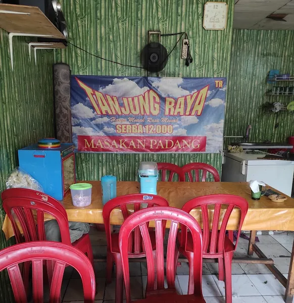 Rumah makan padang tanjung raya