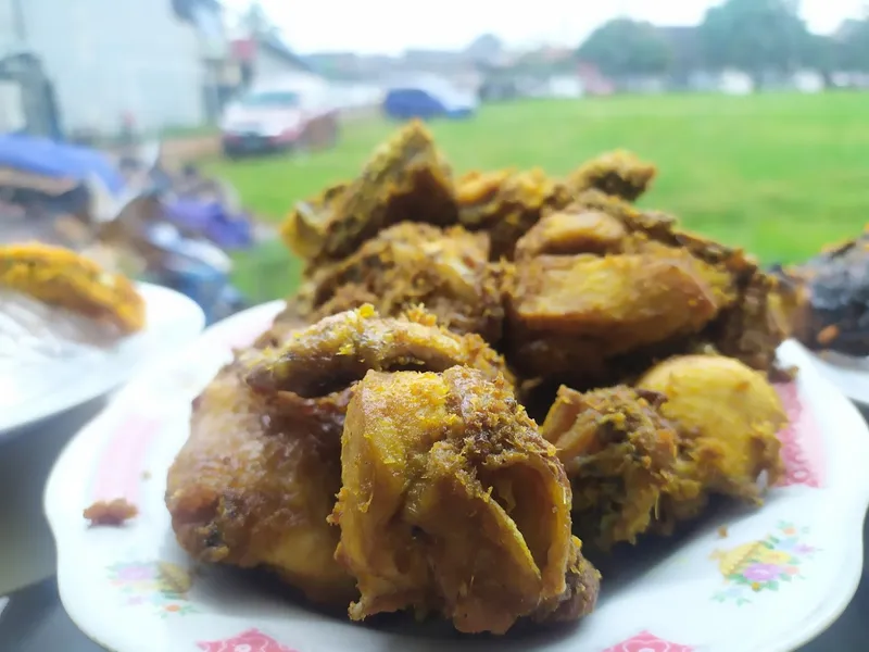 Masakan Padang ( Serba Rp. 12.000 ) PARIAMAN