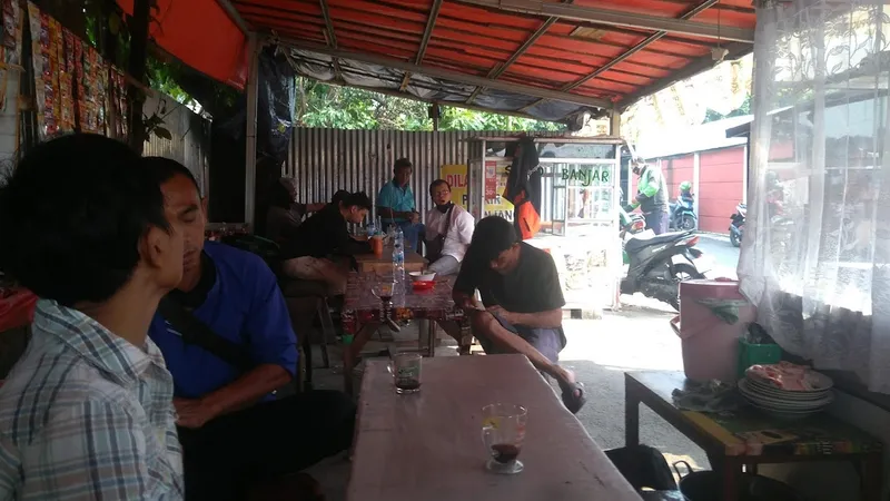 Siomay & Batagor Akang Agus Cijantung
