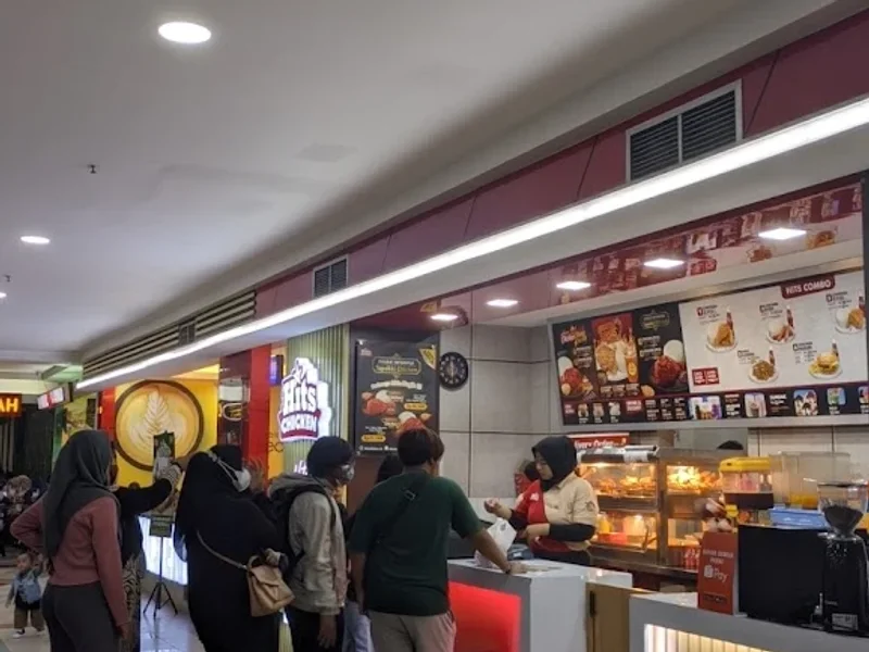 HITS CHICKEN MALL GRAHA CIJANTUNG