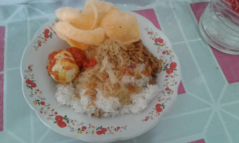 Nasi Uduk Pertigaan