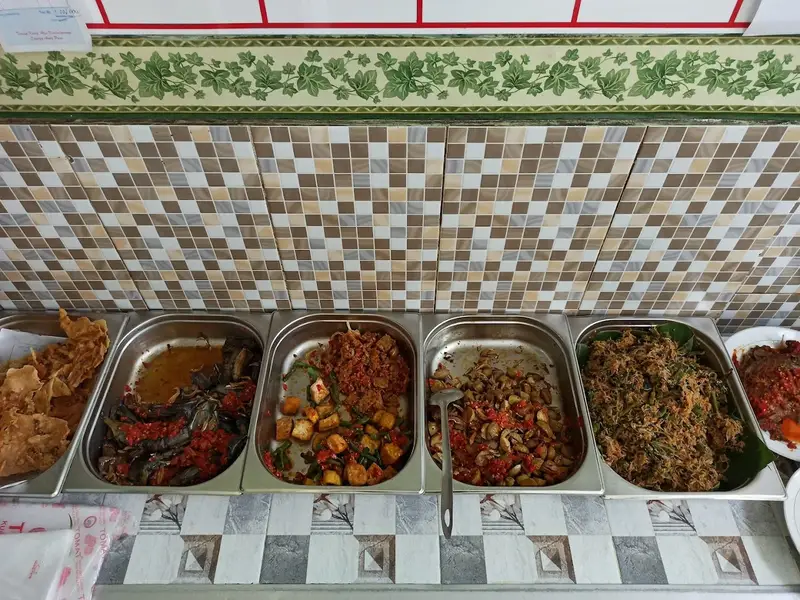 Rumah makan padang anda