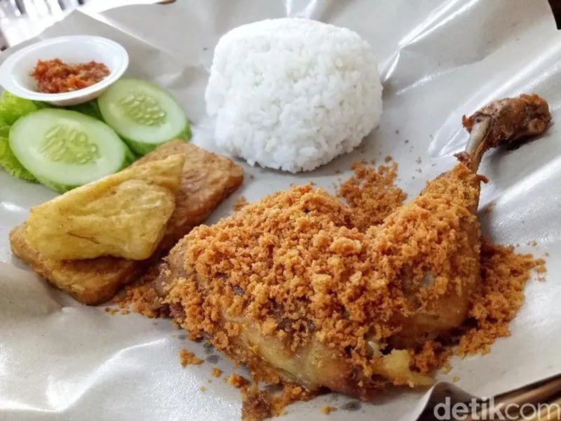 AYAM BAKAR GEMBOEL 2 PISANGAN