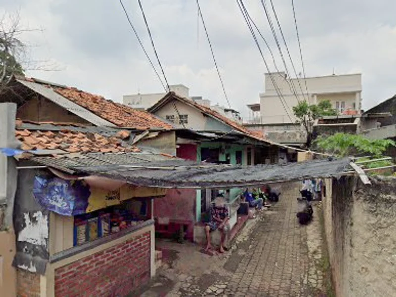 Jl Swadaya kampung tengah No 14