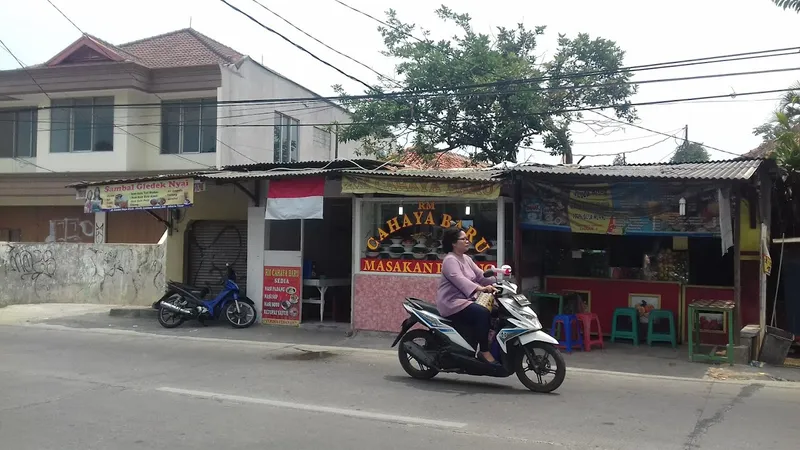 Rumah makan Padang Cahaya Baru