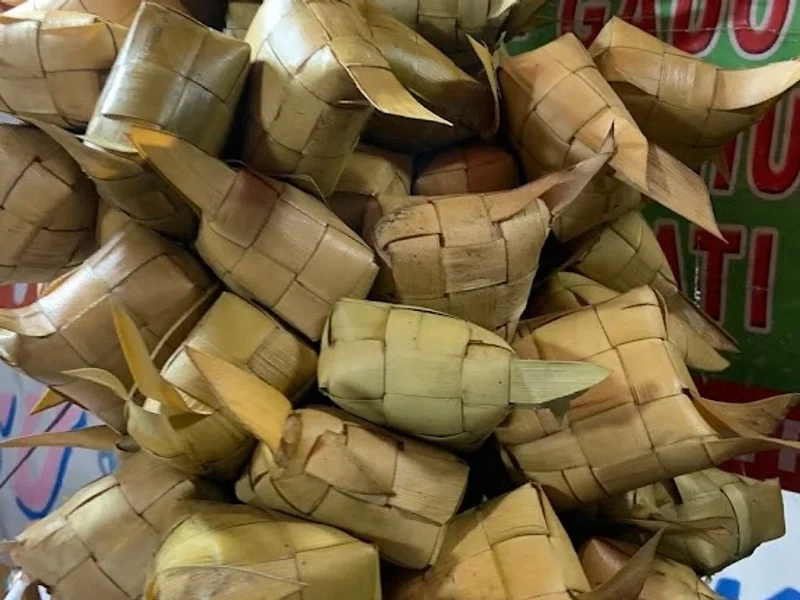Ketupat Sayur Padang Singgah Dahulu