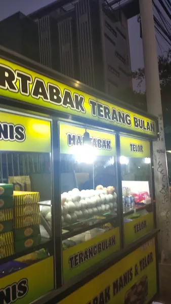 Martabak terang bulan