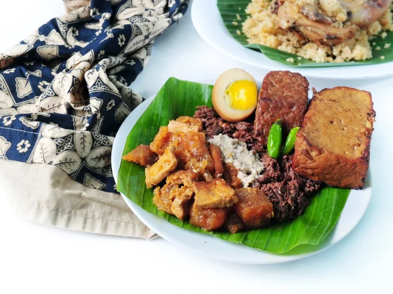 Ayam Goreng Panas Mbok Berek Ny. Astuti