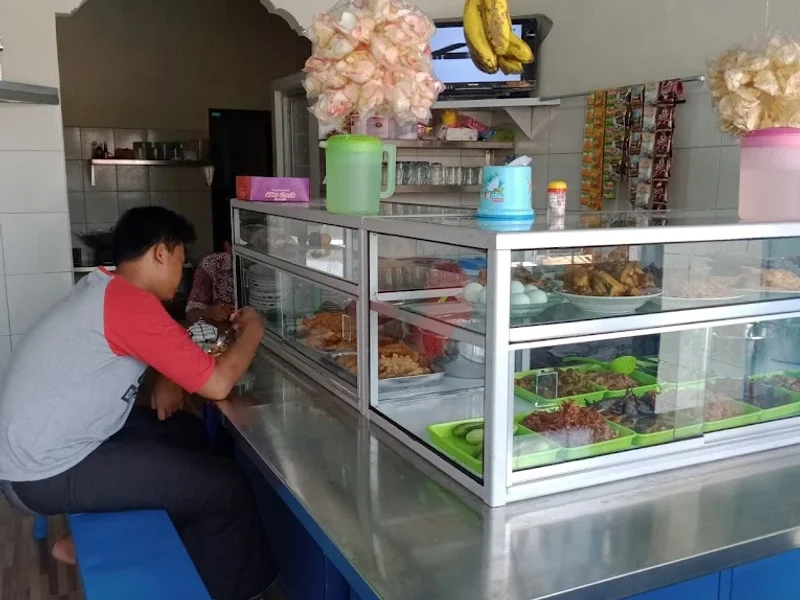 Warteg Berkah Pondok Kopi Ujung