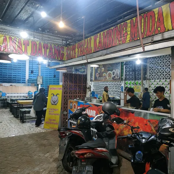 SATE TEGAL KAMBING MUDA WEDUS CILIK