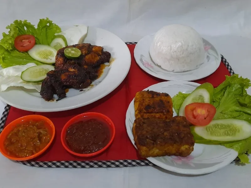 Ayam Bakar Rosa Fila