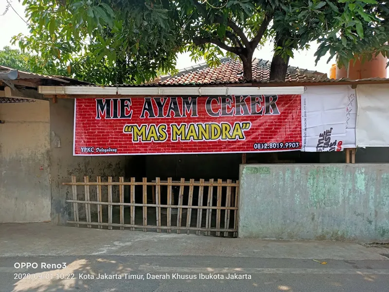 Mie Ayam Ceker Mandra