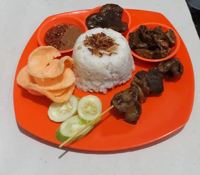 Warung Nasi Uduk Tiah