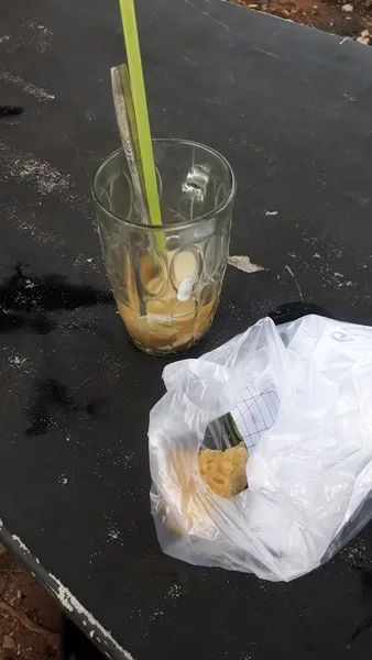 Es Kelapa Muda dan kopi "Adang"