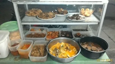 Daftar 10 tempat makan nasi uduk di Bale kambang Jakarta Timur