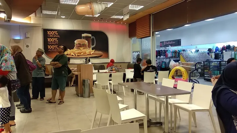 A&W Restoran - Giant Ujung Menteng