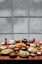 tempat makan ayam goreng di Bambu Apus Jakarta Timur
