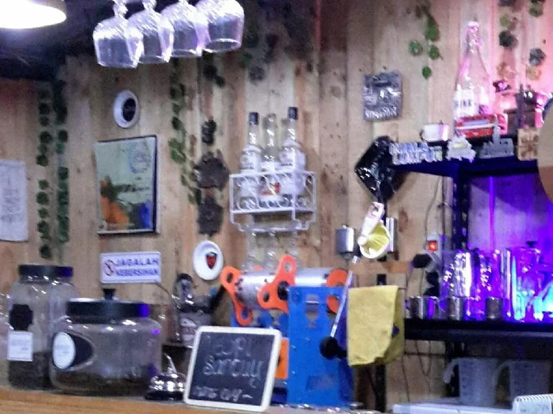 KEDAI KECIEL NENG EVY