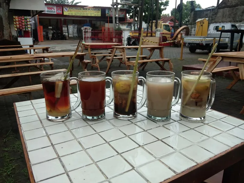 Kedai Buaya Cipayung