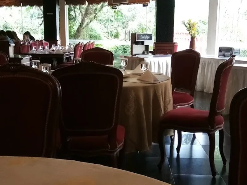 Cokro Kembang Restaurant Hotel Desa Wisata TMII