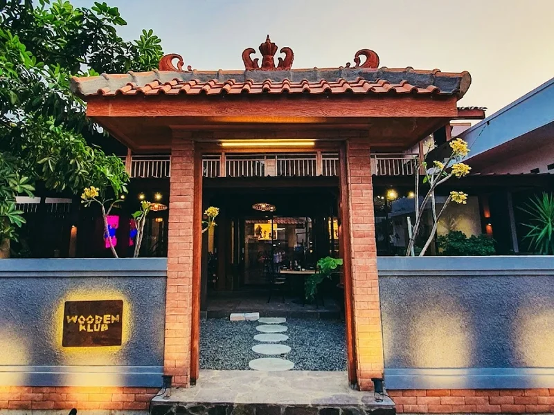 WoodenKlub - Coffee & Culture