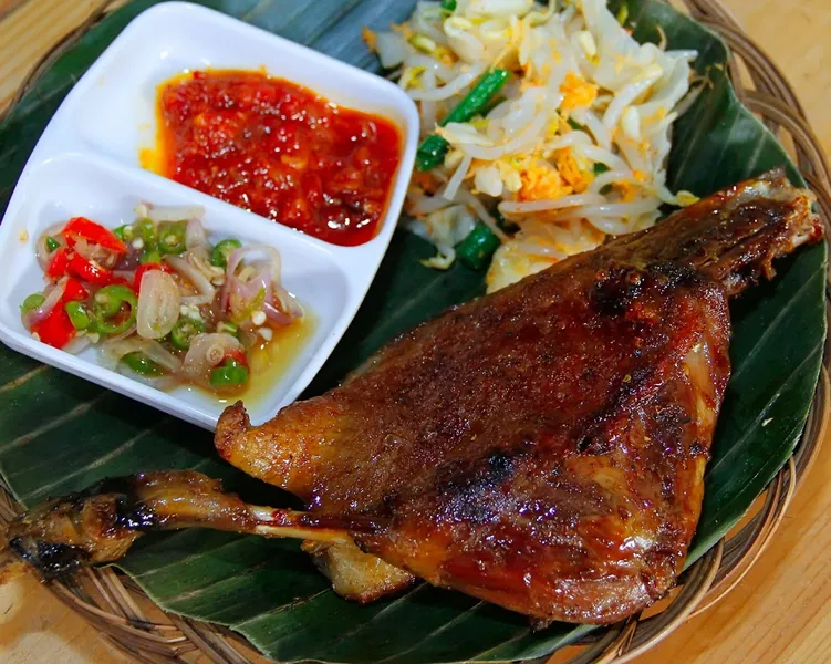 Warung Tenda Ibu Ninuk