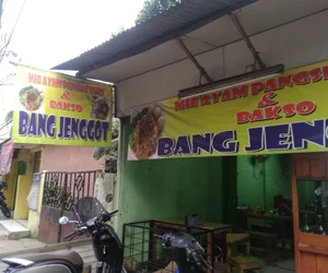 restoran mie di Ceger Jakarta Timur