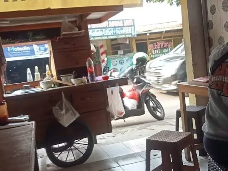 Mie Ayam Pangsit Mas Wid Wonogiri