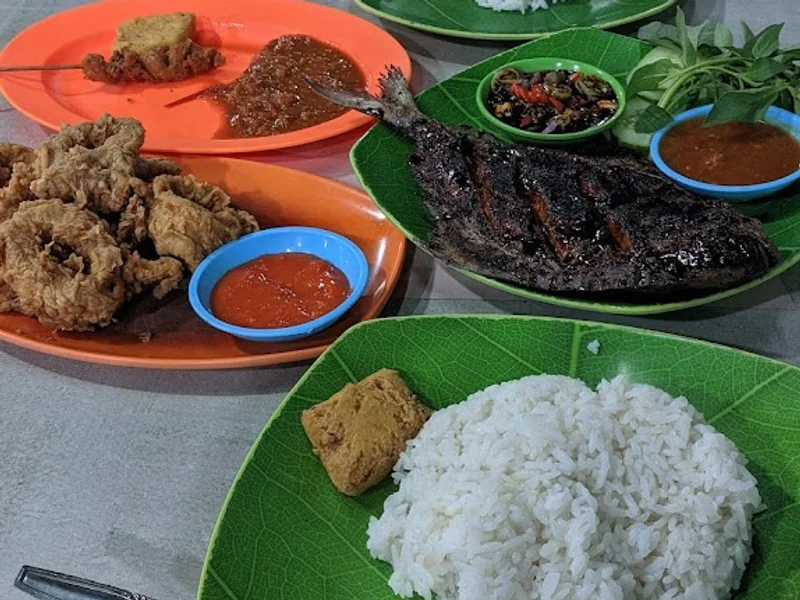 Pecel Lele & Seafood Khober