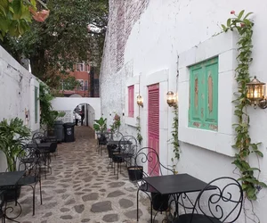 cafe instagramable di Utan Kayu Utara Jakarta Timur