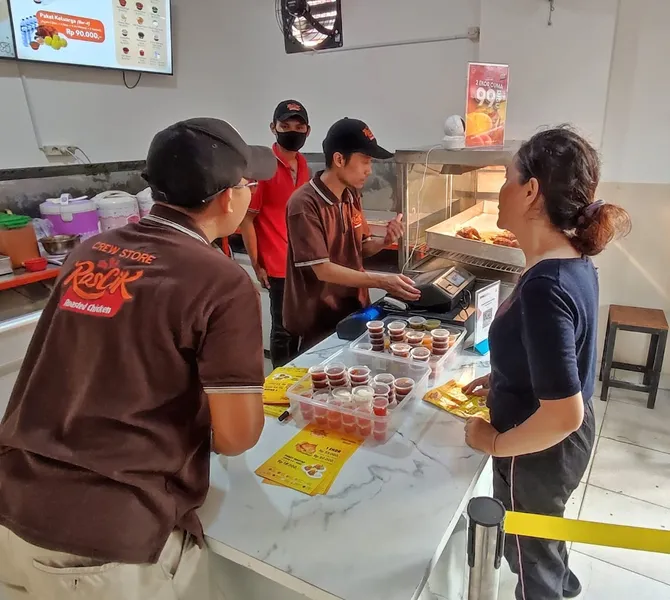 AYAM PANGGANG ROSCIK UTAN KAYU