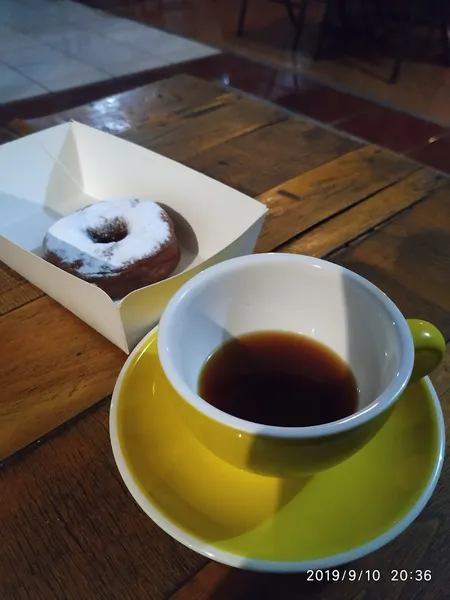 Lantai Ngopi