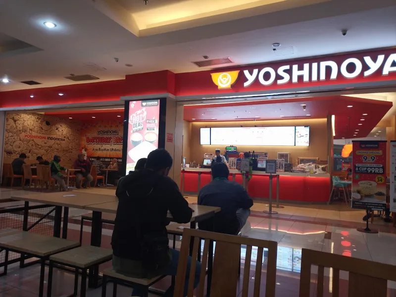 Yoshinoya Royal Square