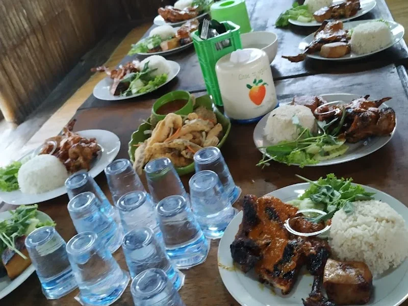 Warung Lesehan Rumadi