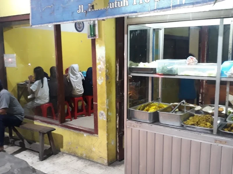 Warung Penyetan Bu Yah