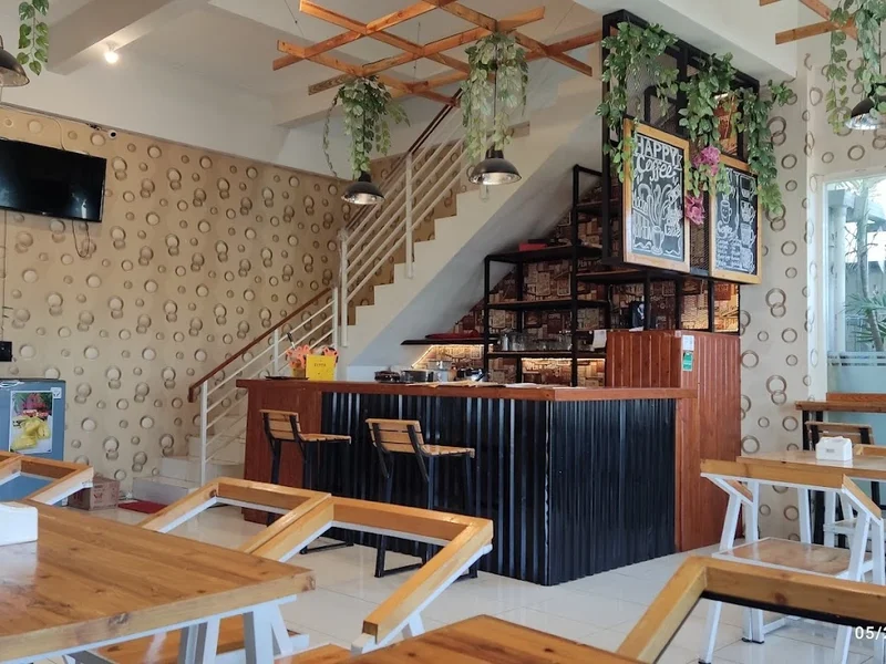 Happy Resto & Coffee