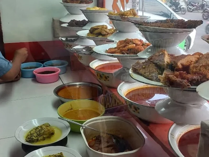 Rumah Makan Padang Tacinto