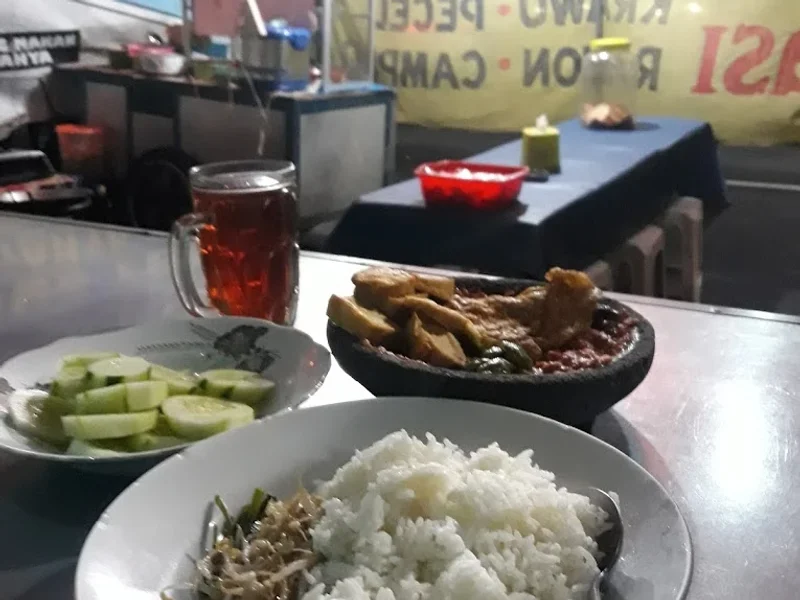 Warung Emut Haji Yahya - Kedung Doro