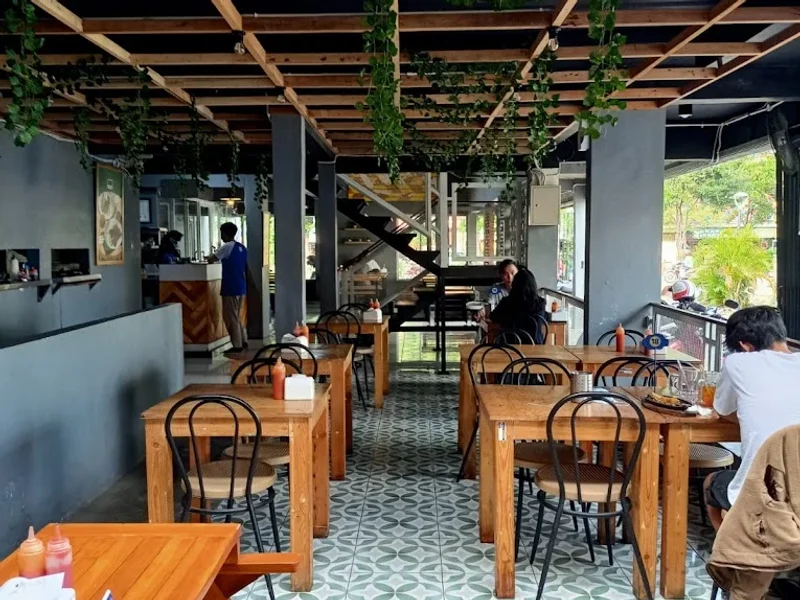 Kampoeng Steak - Manyar