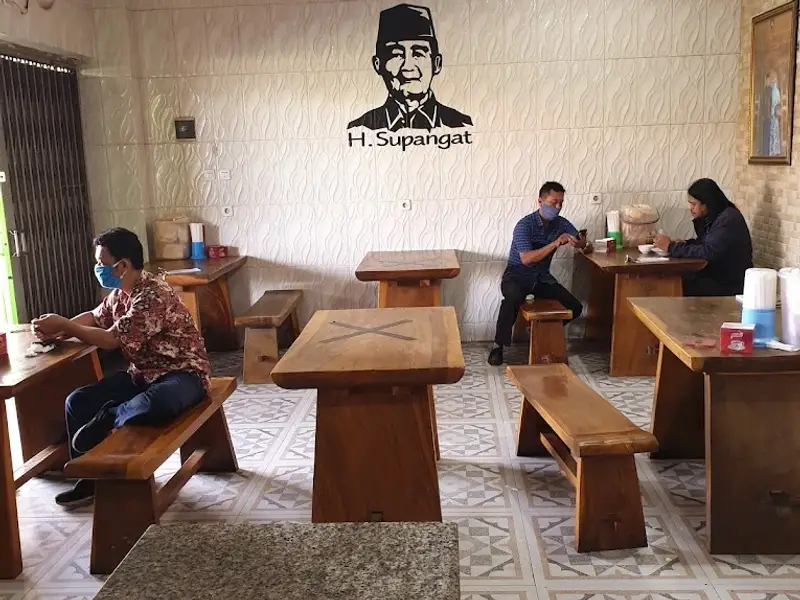 Rawon Pak Pangat Wonokromo