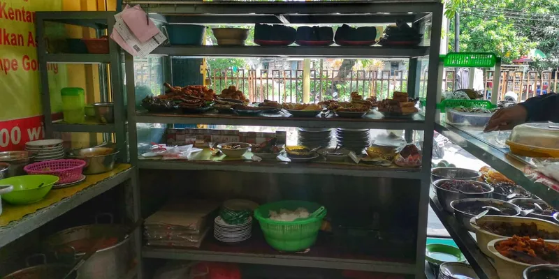 Warung Kuning - Kalibokor