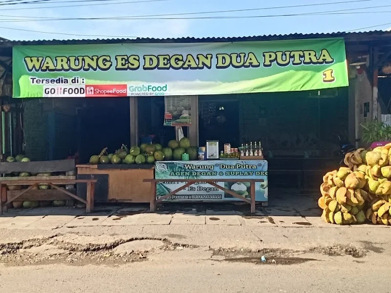 Es Degan Dua Putra