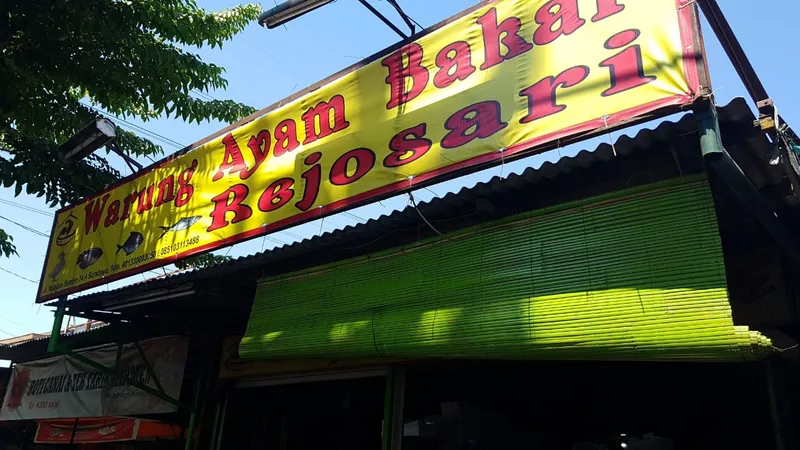 warung ayam bakar rejosari nginden semolo 74a