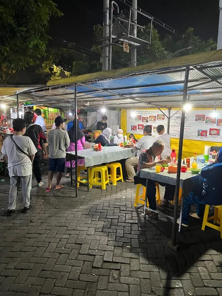 Mie Jembatan Merah