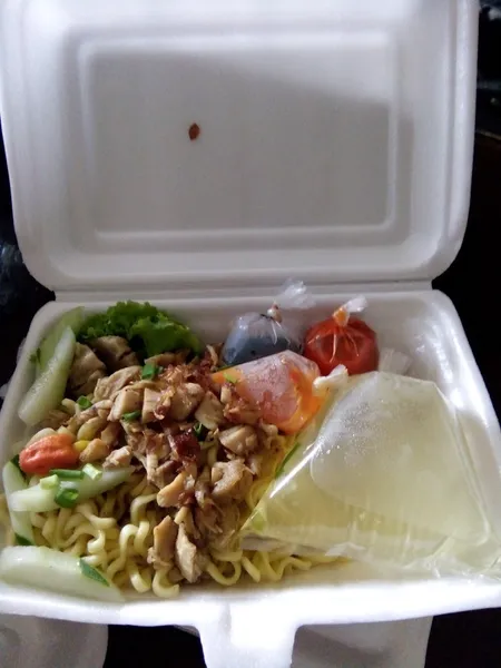 Pangsit Mie Jakarta 7000